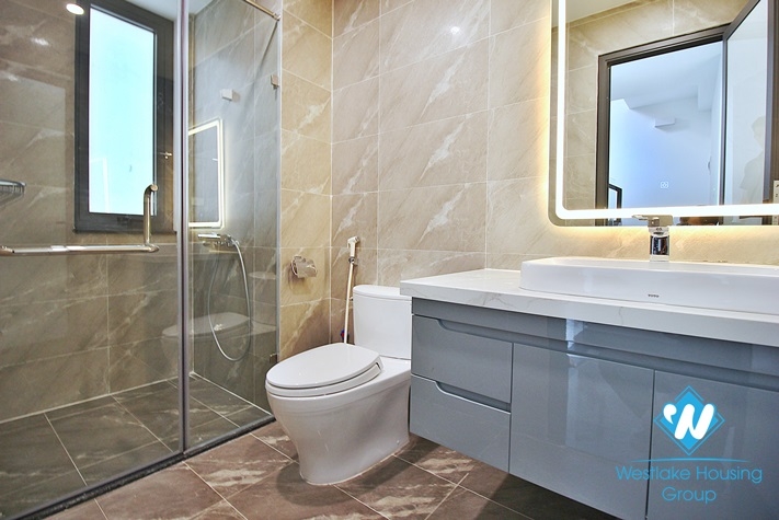 Brand new and lake view 3 bedrooms house for rent in Tu Hoa st, Tay Ho